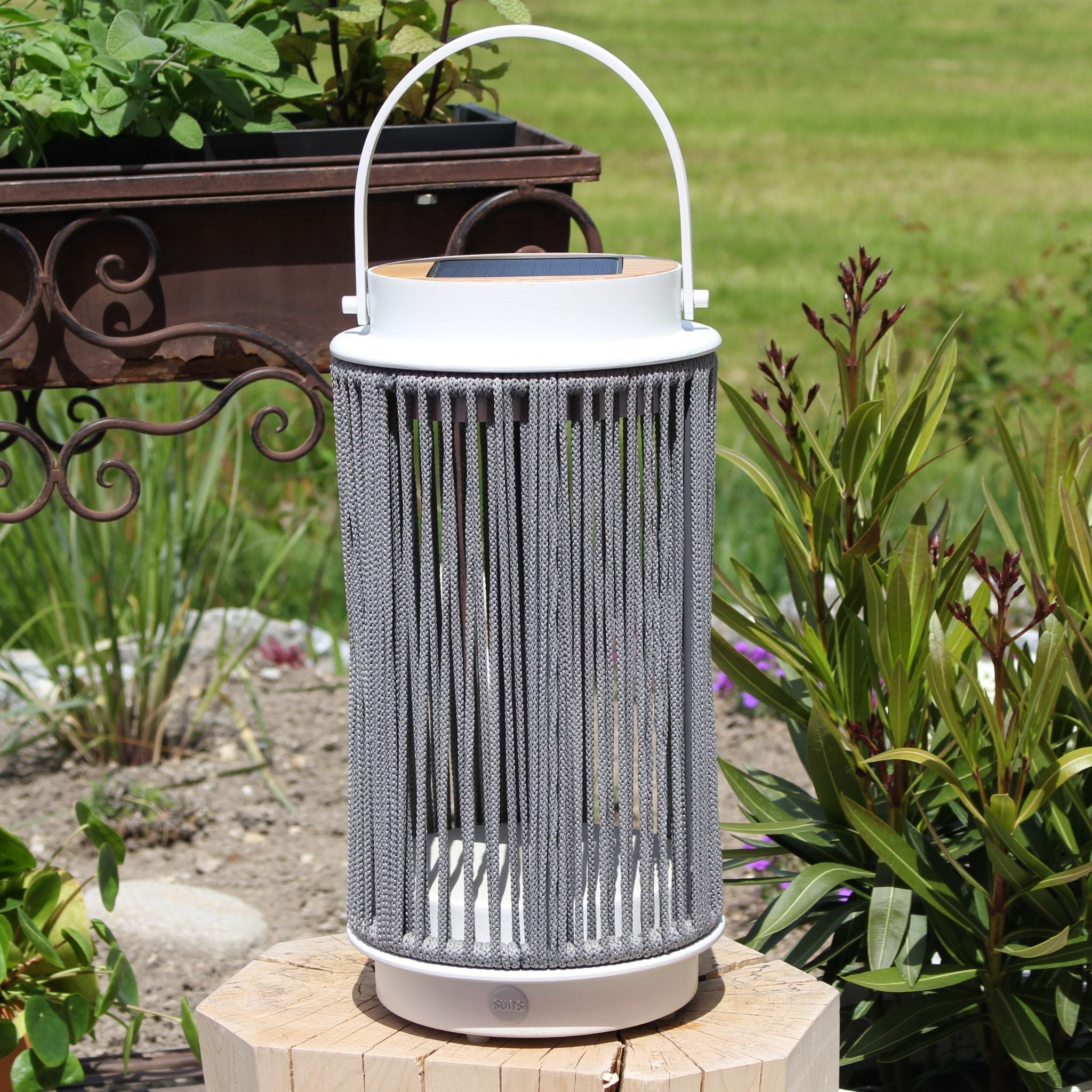 SUNS Design-Solar Gartenleuchte FAY S +USB Ladekabel