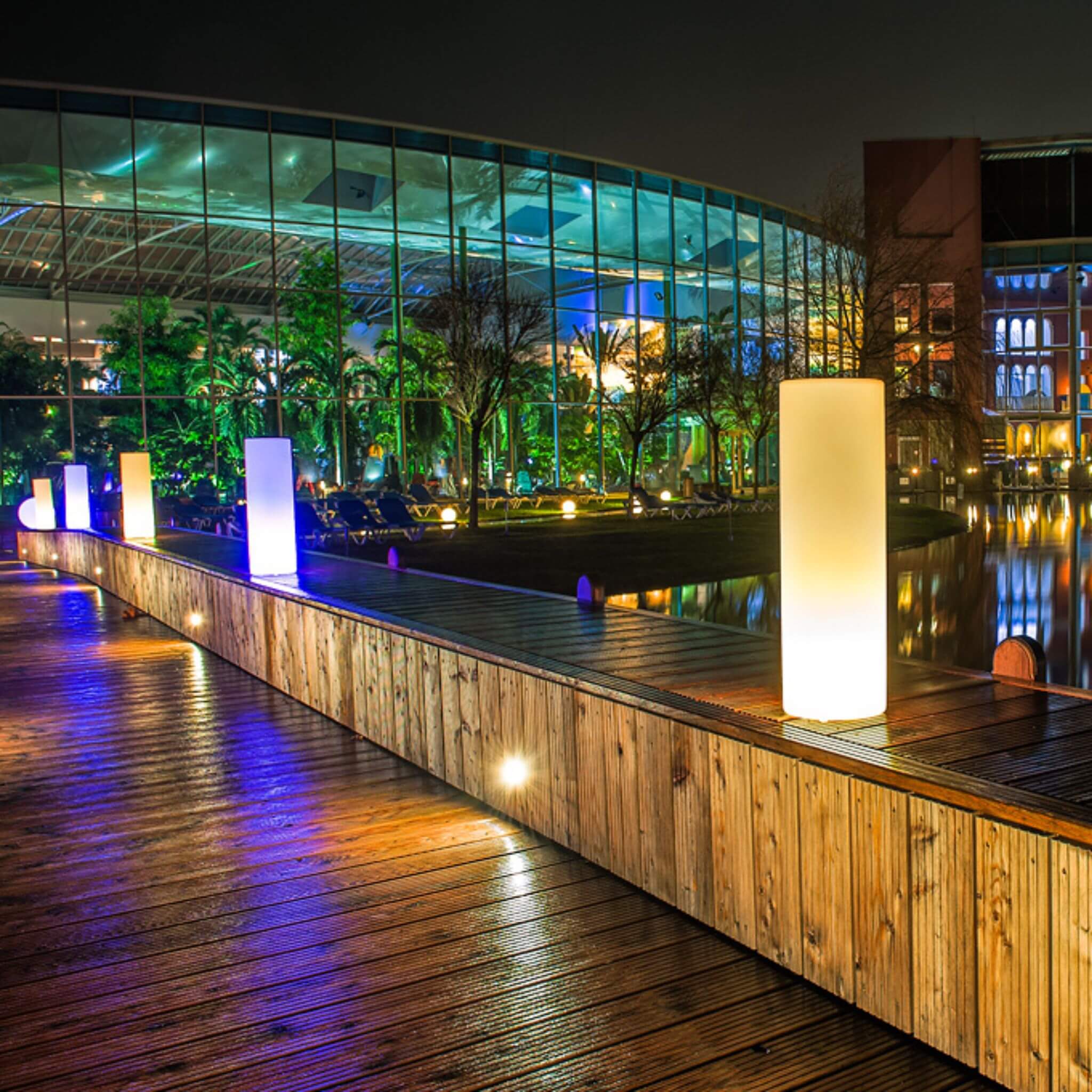 TOWER kabellose LED Lichtsäule mit APP Steuerung von Smart and Green