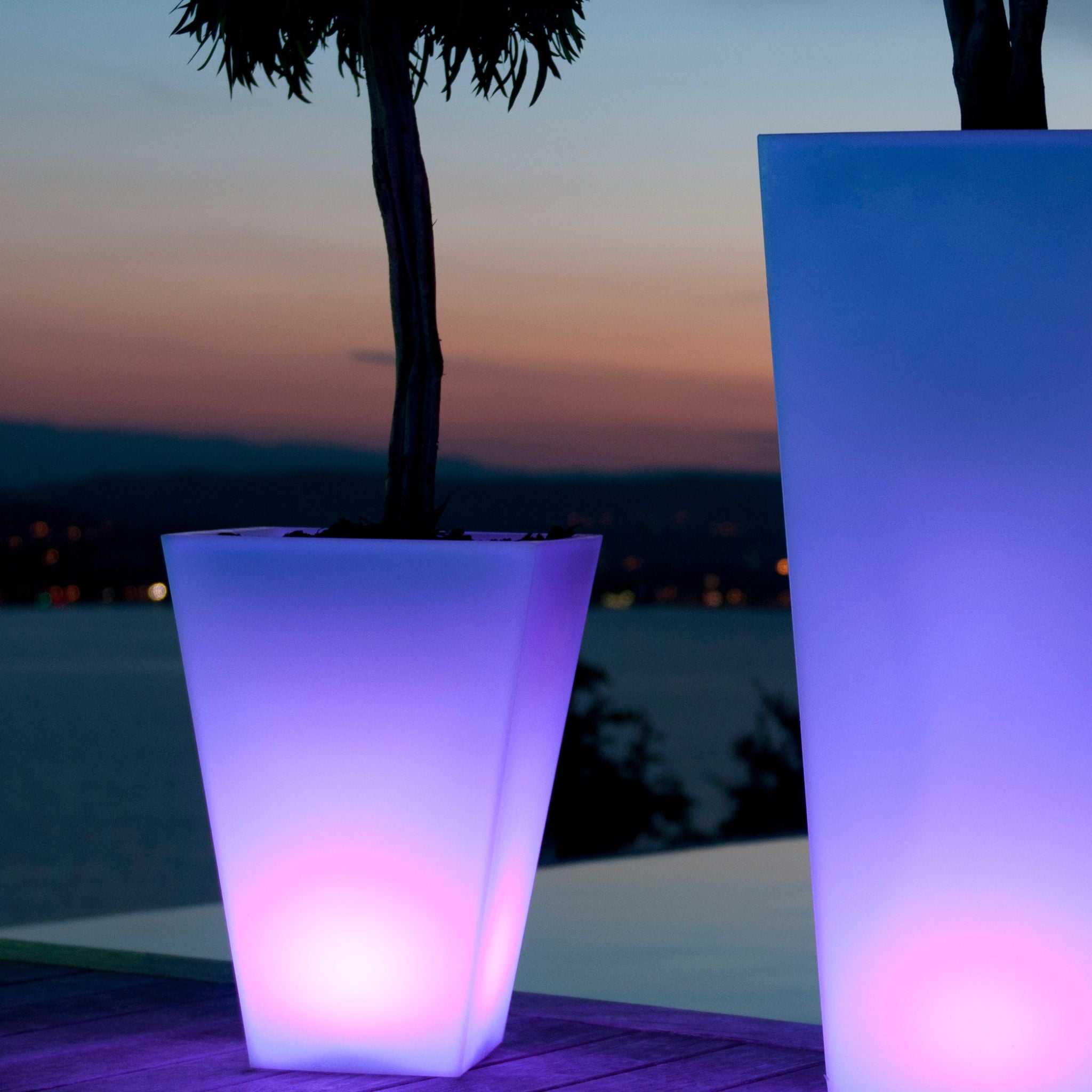 RUMBA LED-Pflanzbehälter und mehr von Smart and Green