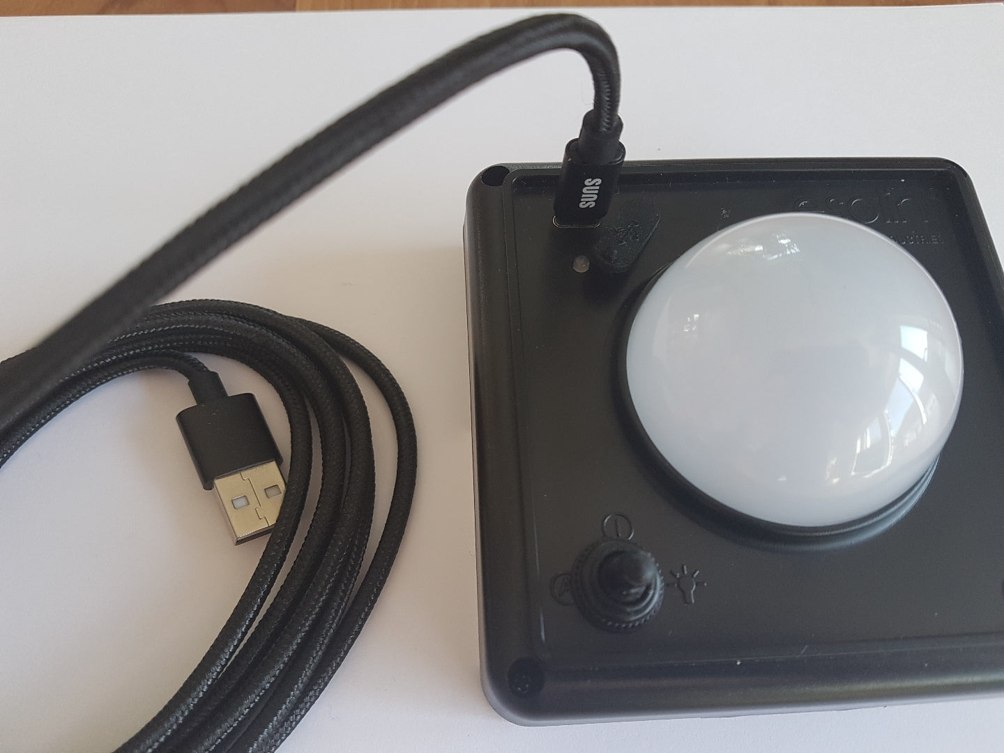 SUNS Tom S Teakholz-Solar-Hybridleuchte