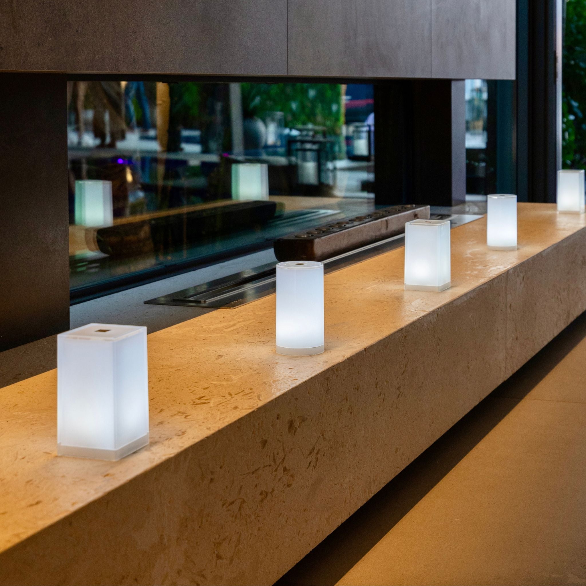 TUB 6er Set, kabellose, elegante Tischleuchten, Farbwechsel von Smart and Green