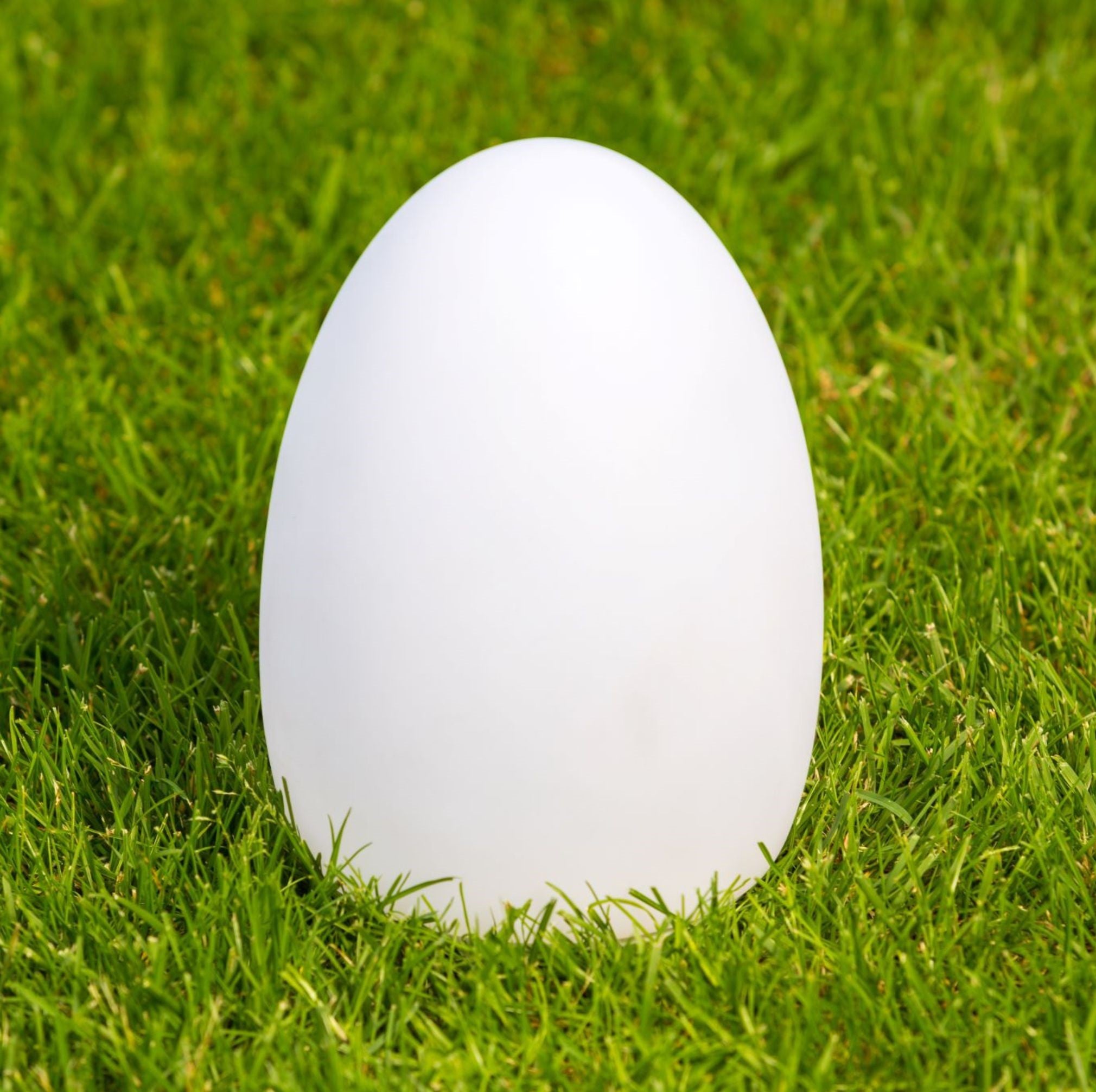 EGG - kabellose, lichtstarke Outdoor-Tischleuchte