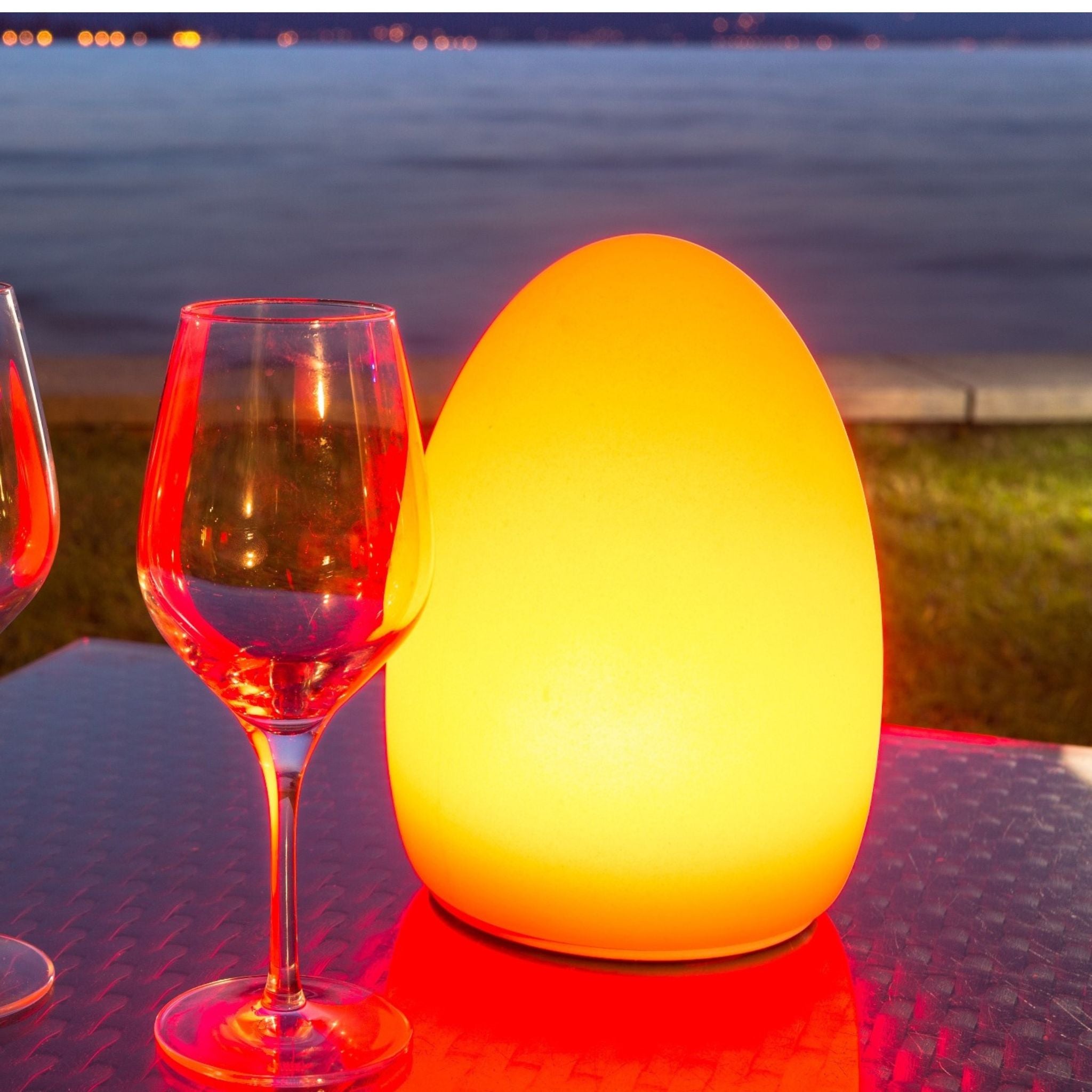 EGG - kabellose, lichtstarke Outdoor-Tischleuchte