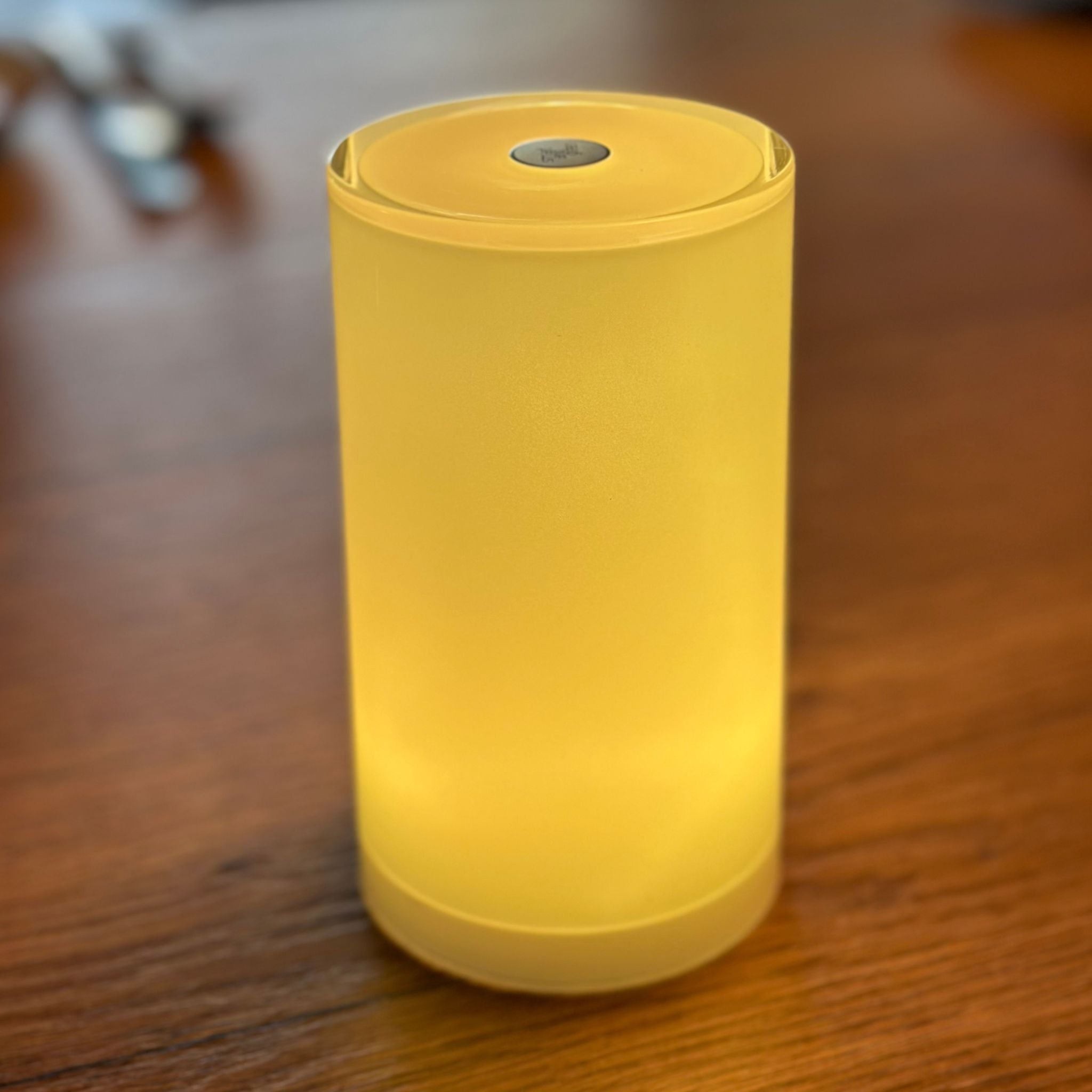 TUB 6er Set, kabellose, elegante Tischleuchten, Farbwechsel von Smart and Green