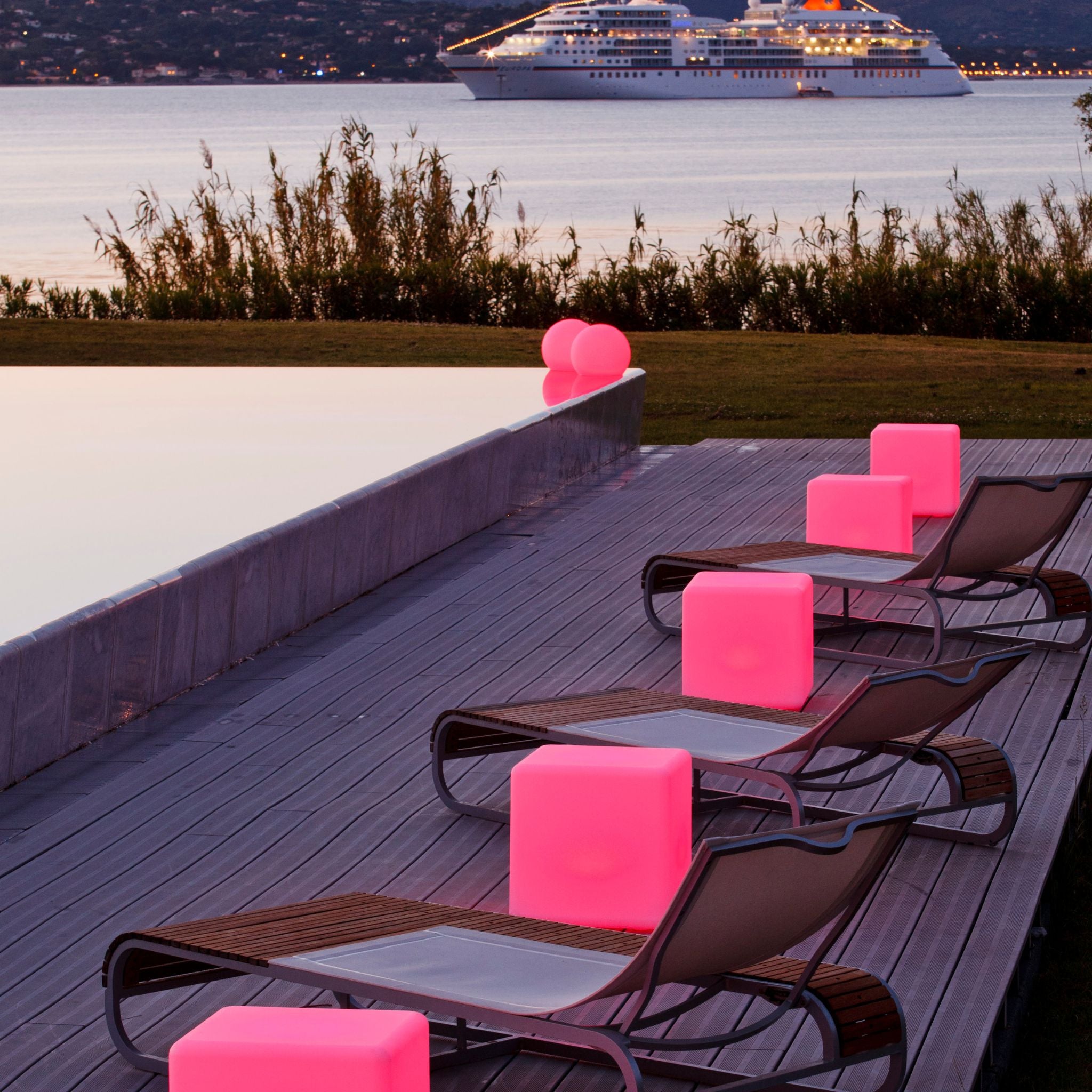 Light cubes for home, terrace and party