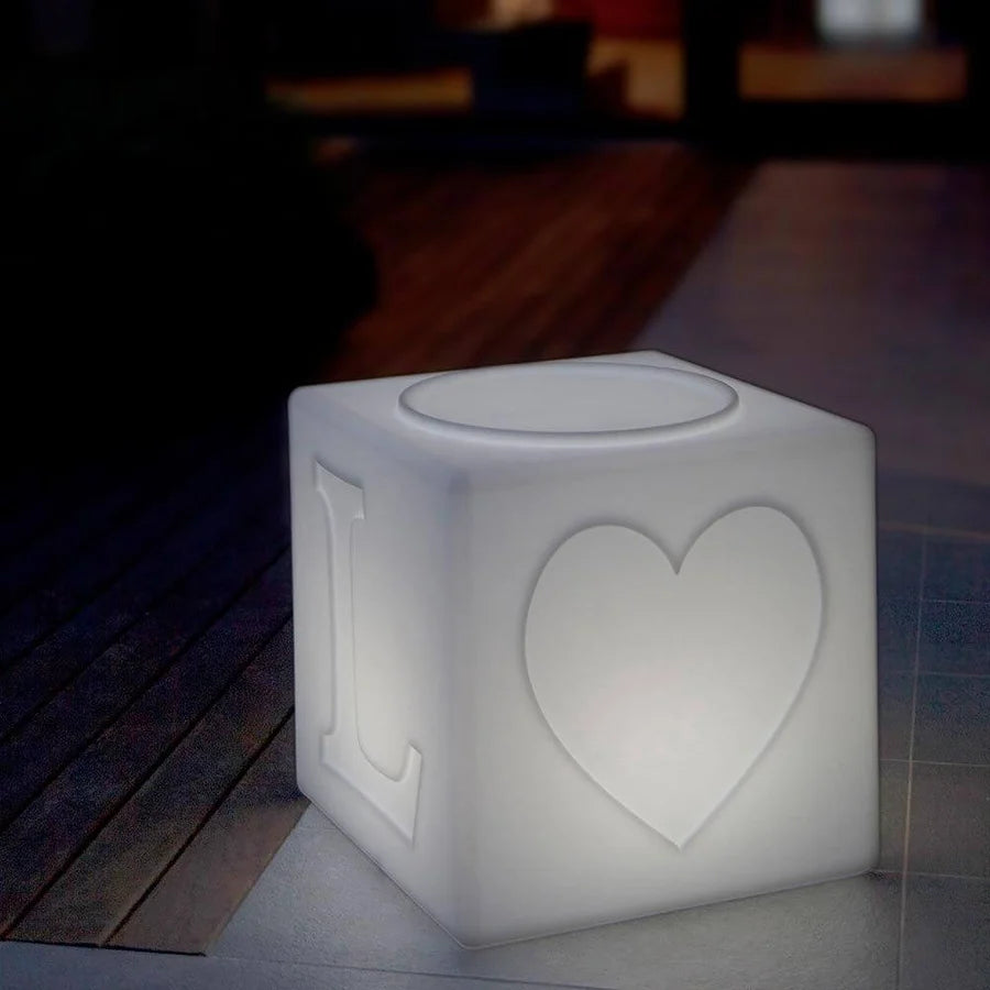 The LOVE lamp 43x43x43cm